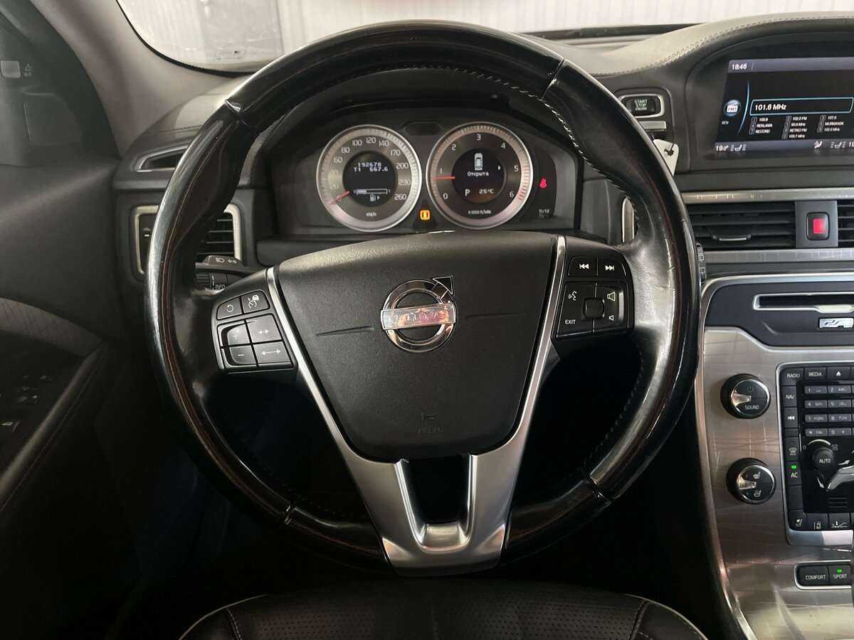 Купить Volvo XC70 с пробегом. Фото: #9