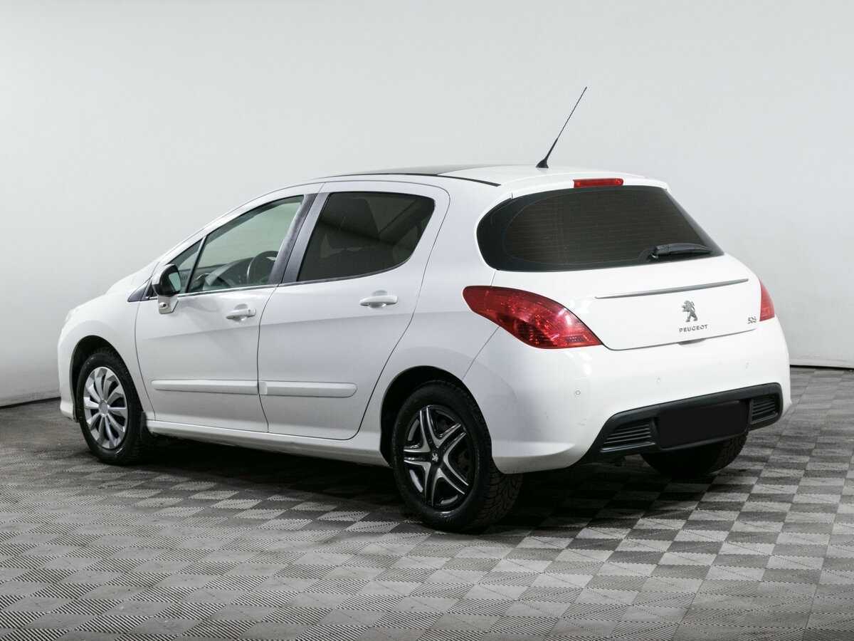 Купить Peugeot 308 с пробегом. Фото: #5