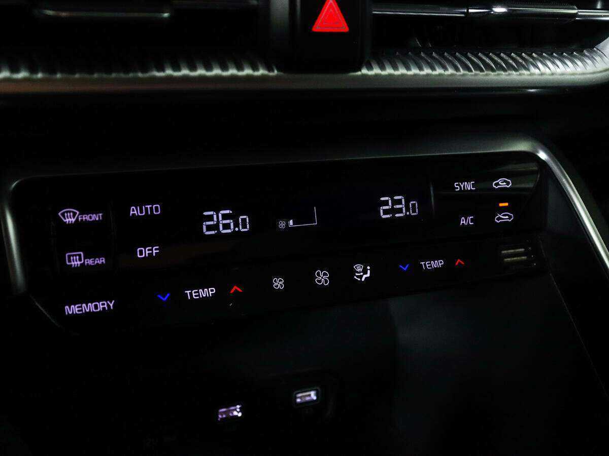 Купить Kia K5 с пробегом. Фото: #14