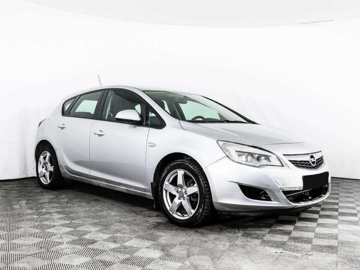 Купить Opel Astra с пробегом. Фото: #2