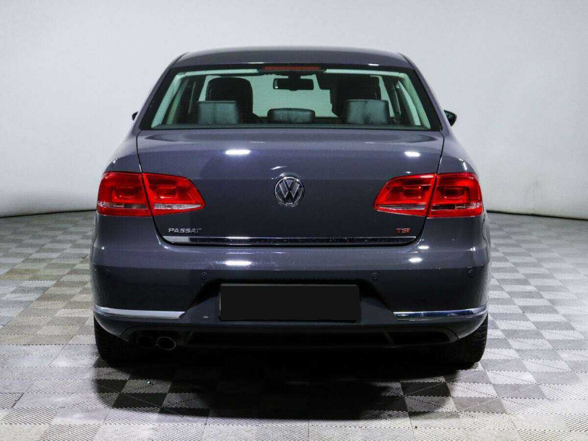Купить Volkswagen Passat с пробегом. Фото: #4