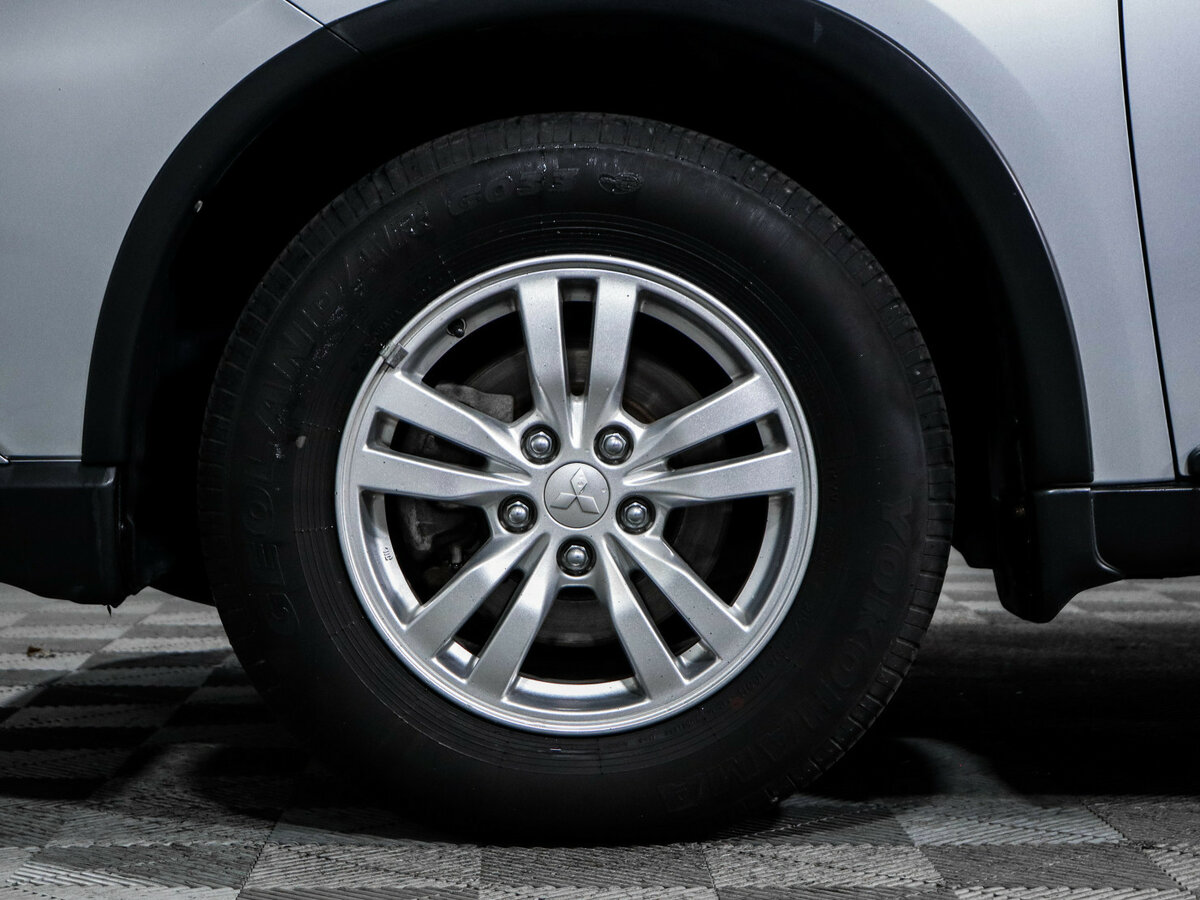 Купить Mitsubishi Outlander с пробегом. Фото: #13