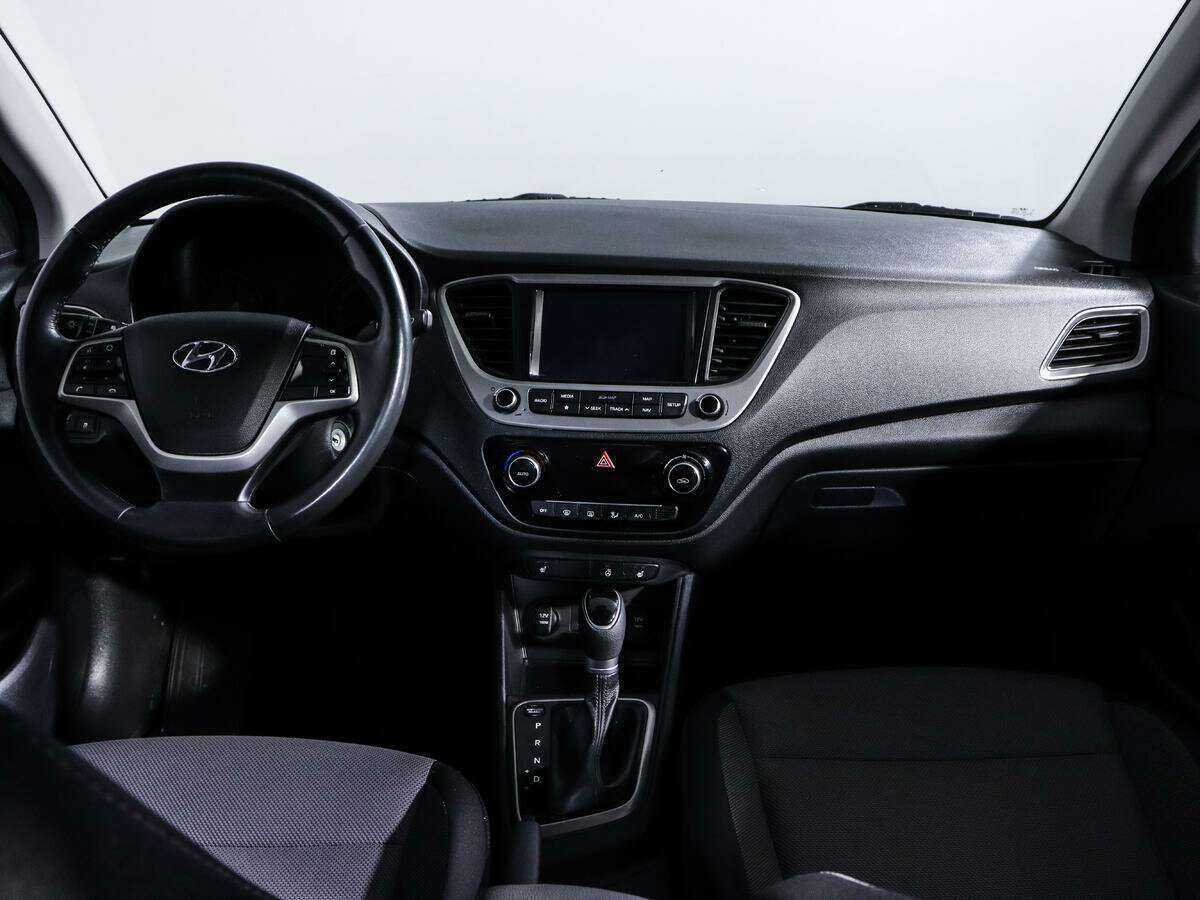 Купить Hyundai Solaris с пробегом. Фото: #9