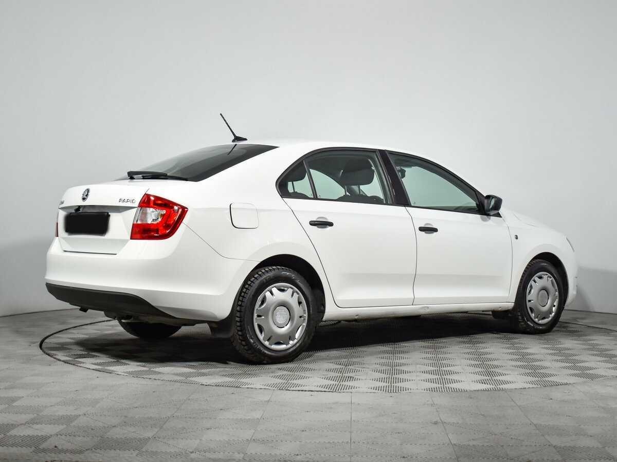 Купить Skoda Rapid с пробегом. Фото: #4