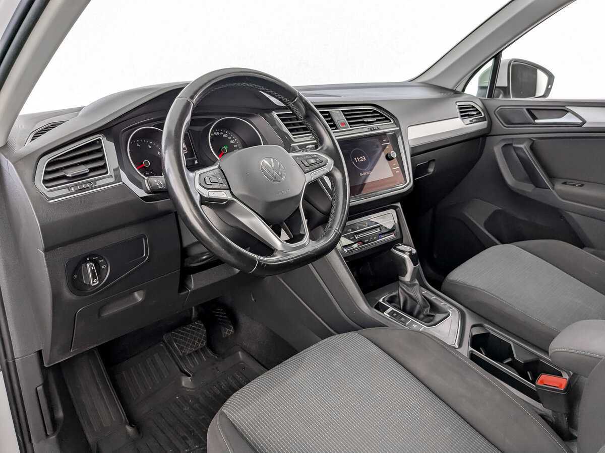 Купить Volkswagen Tiguan с пробегом. Фото: #15