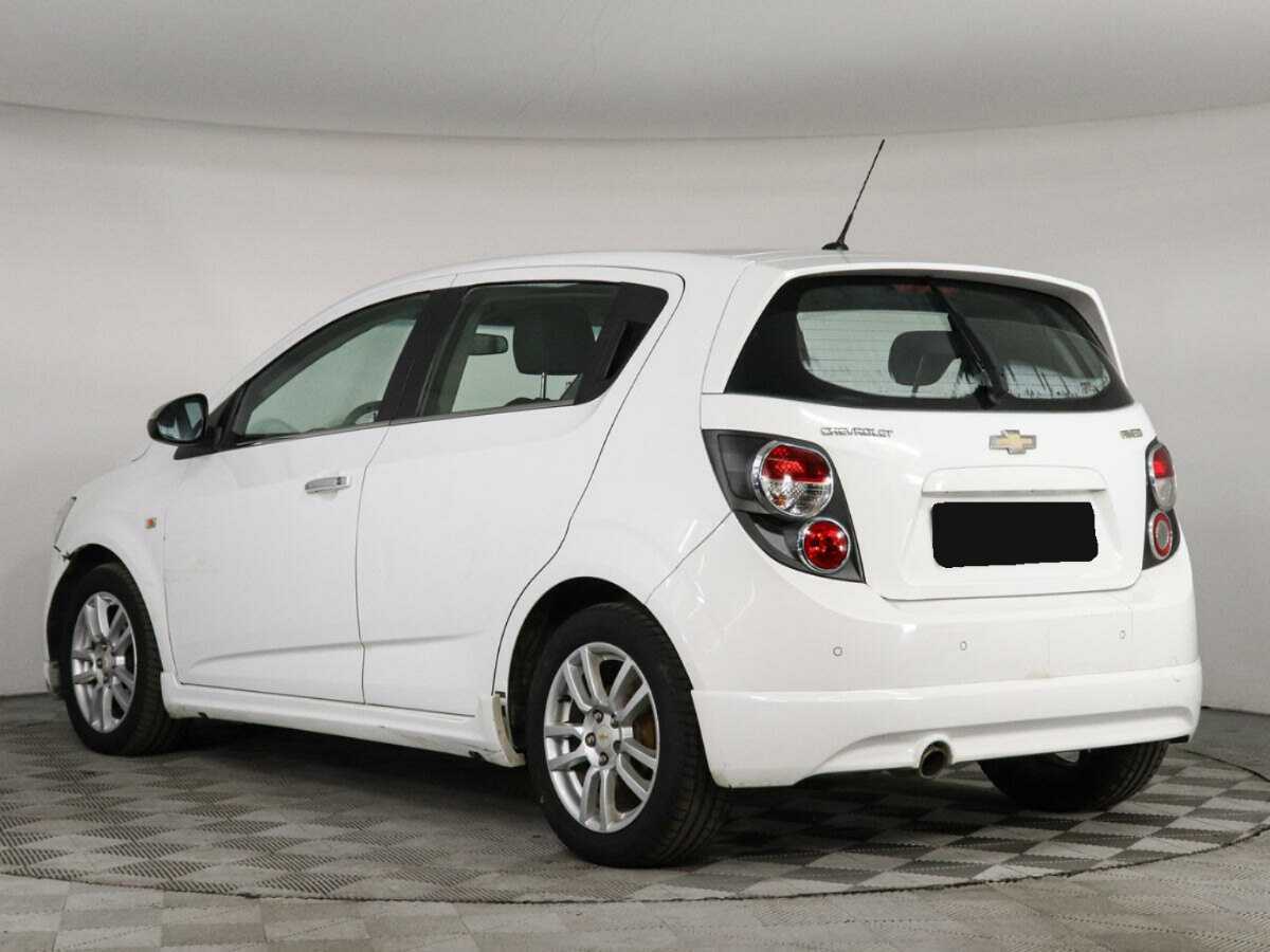 Купить Chevrolet Aveo с пробегом. Фото: #3
