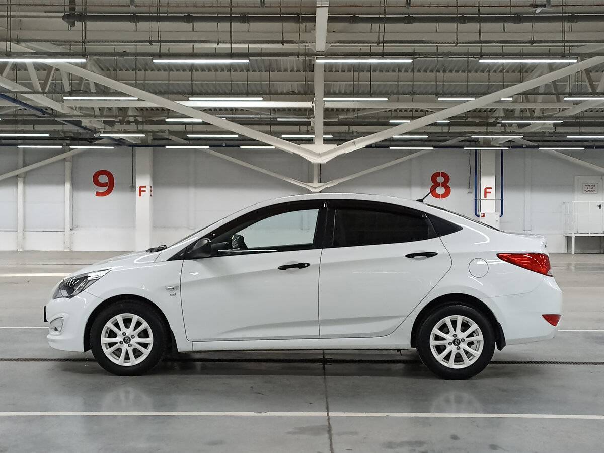 Купить Hyundai Solaris с пробегом. Фото: #7