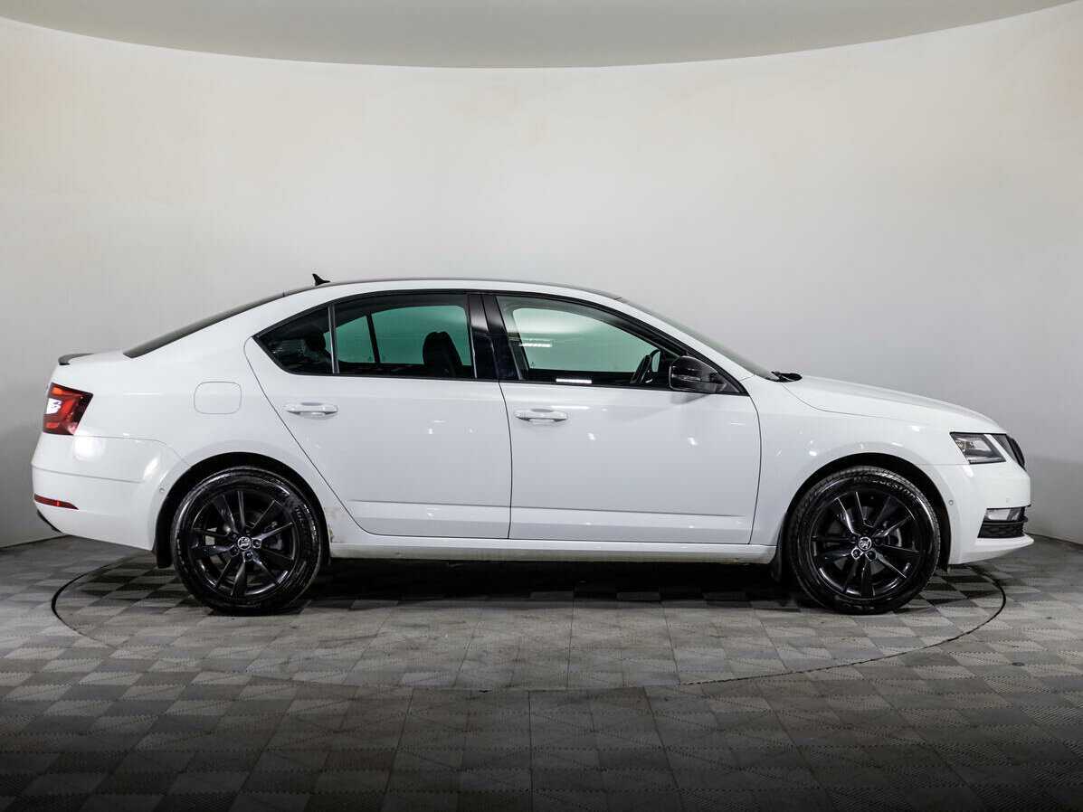 Купить Skoda Octavia с пробегом. Фото: #3