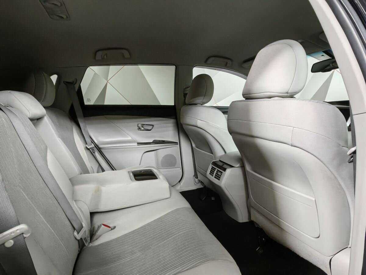 Купить Toyota Venza с пробегом. Фото: #10