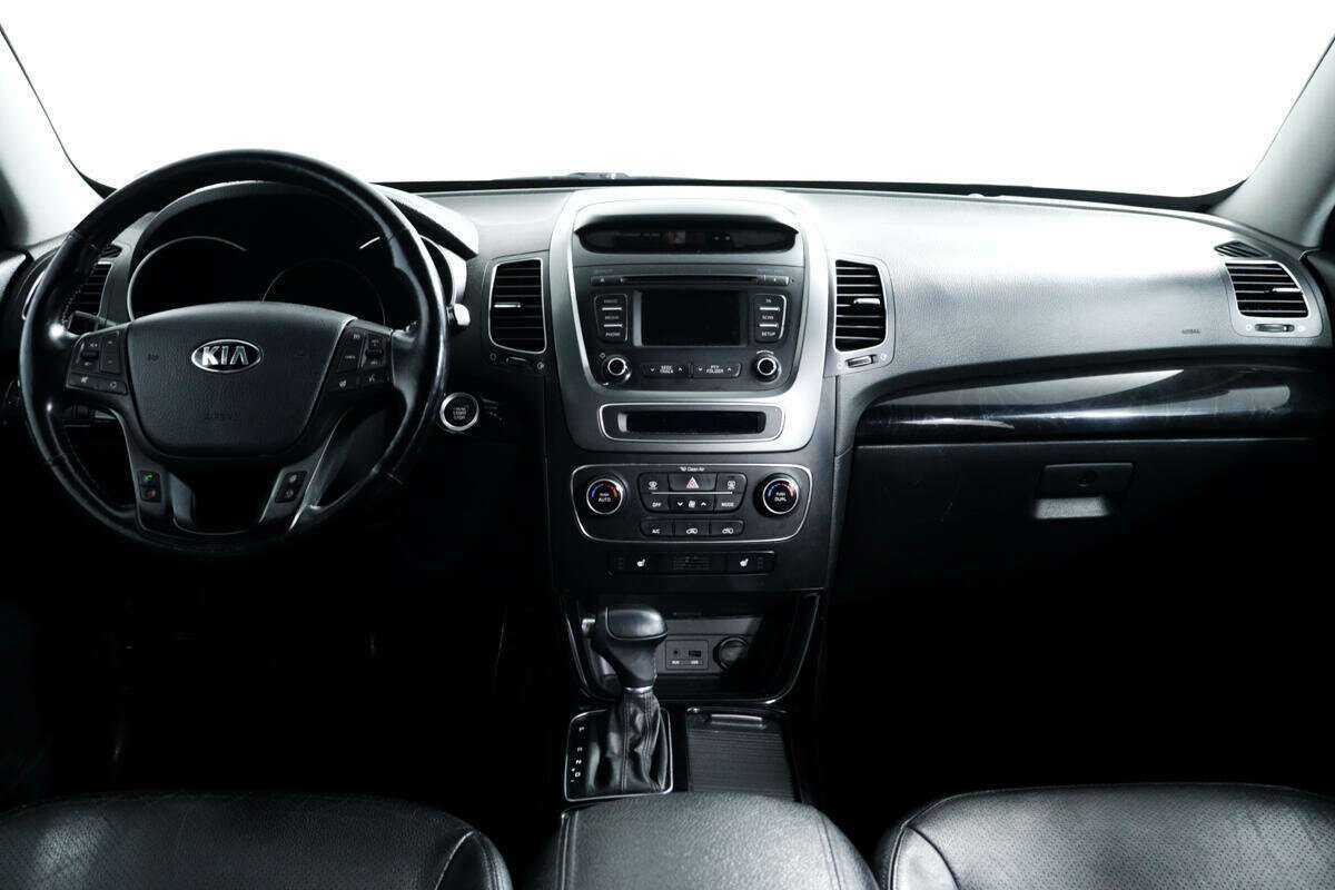 Купить Kia Sorento с пробегом. Фото: #10