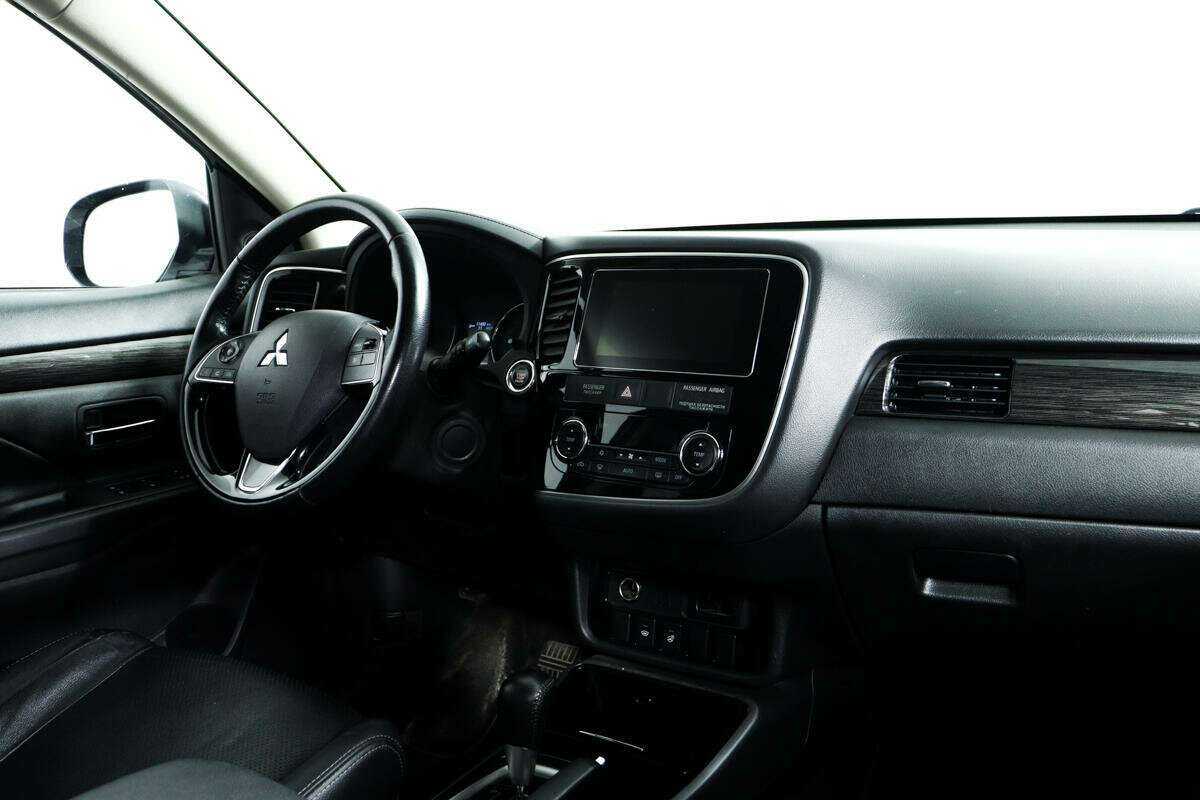 Купить Mitsubishi Outlander с пробегом. Фото: #6