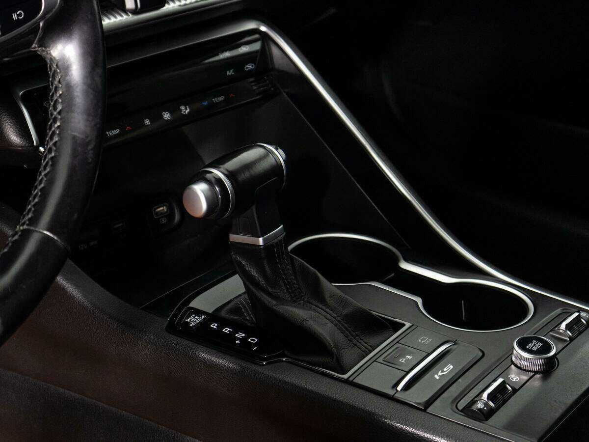 Купить Kia K5 с пробегом. Фото: #17