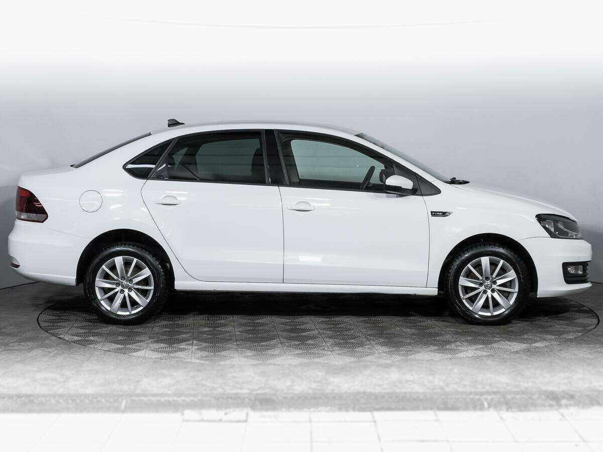 Купить Volkswagen Polo с пробегом. Фото: #3