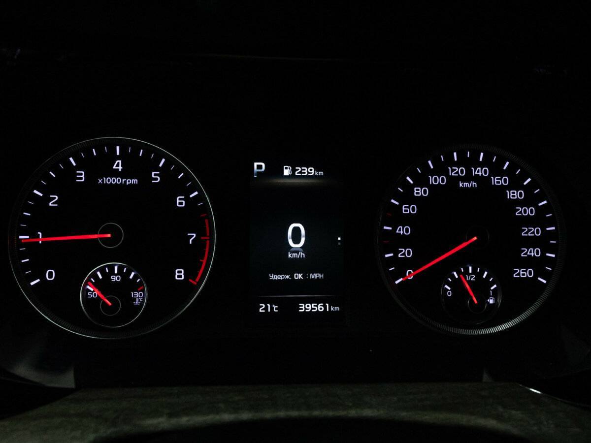 Купить Kia K5 с пробегом. Фото: #11