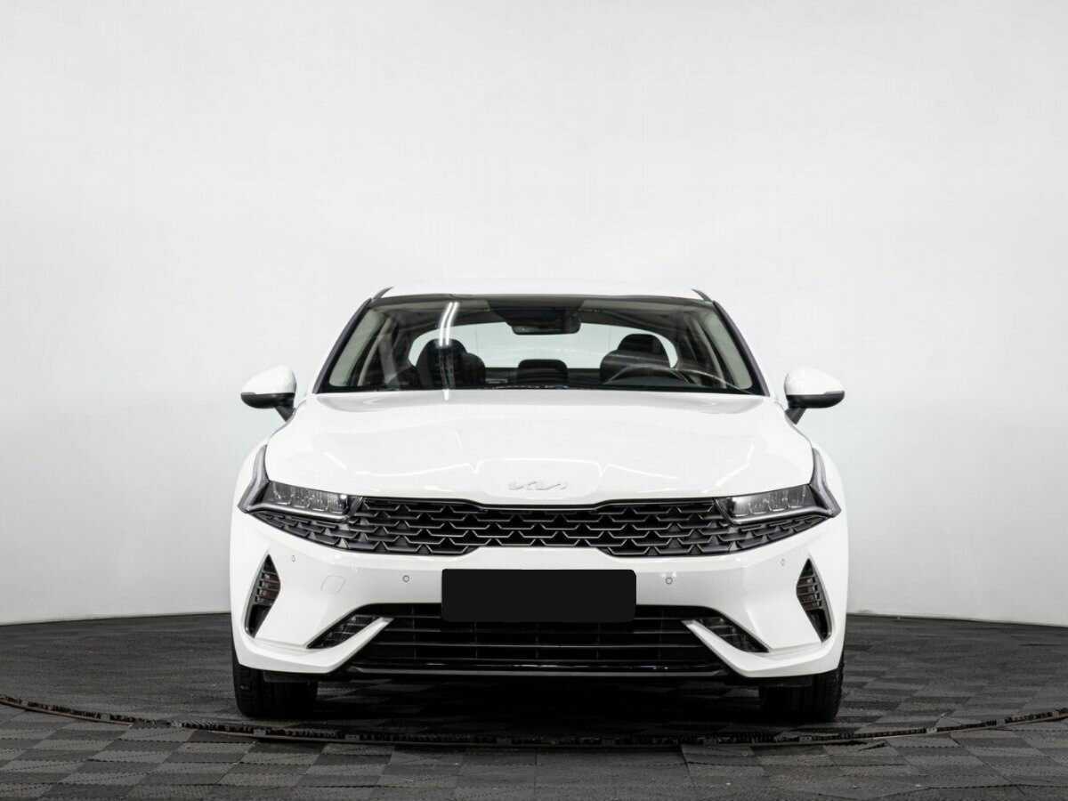 Купить Kia K5 с пробегом. Фото: #1