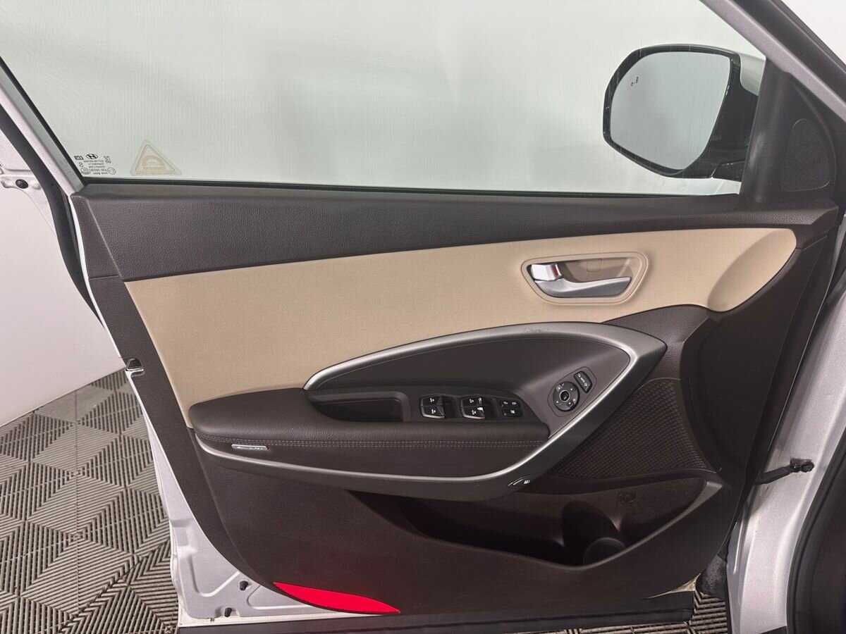Купить Hyundai Santa Fe с пробегом. Фото: #7