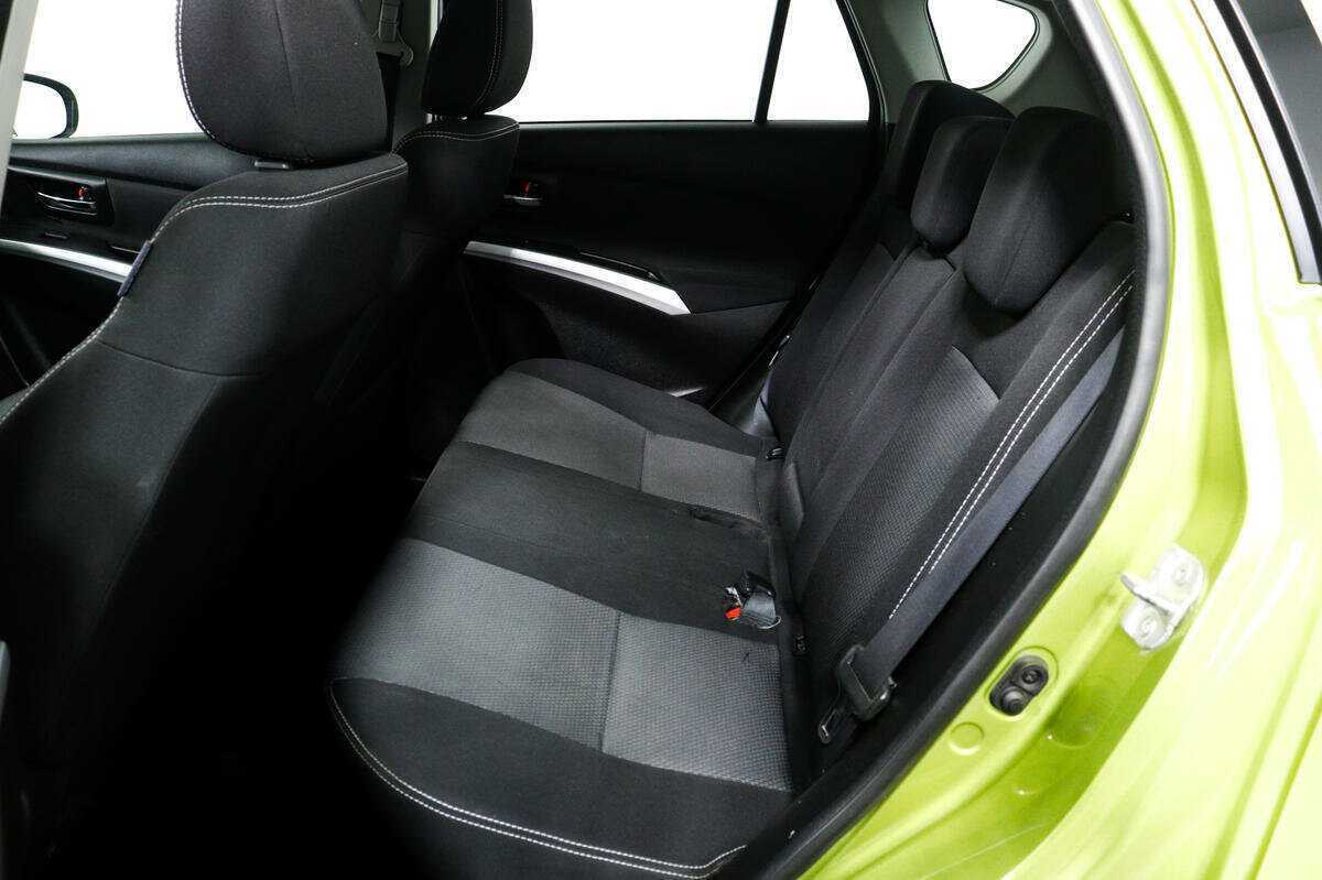 Купить Suzuki SX4 с пробегом. Фото: #11