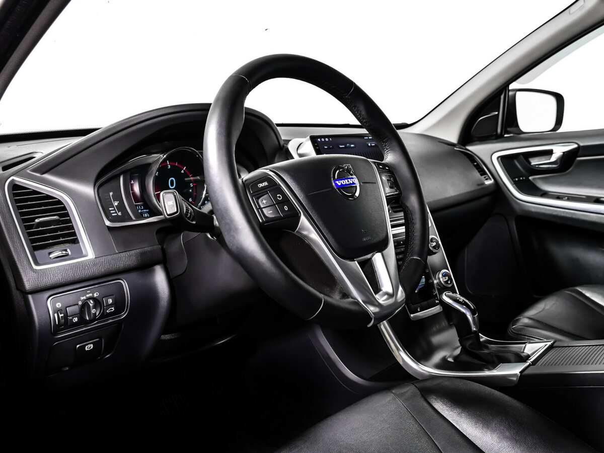 Купить Volvo XC60 с пробегом. Фото: #12