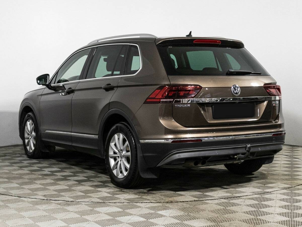 Купить Volkswagen Tiguan с пробегом. Фото: #6