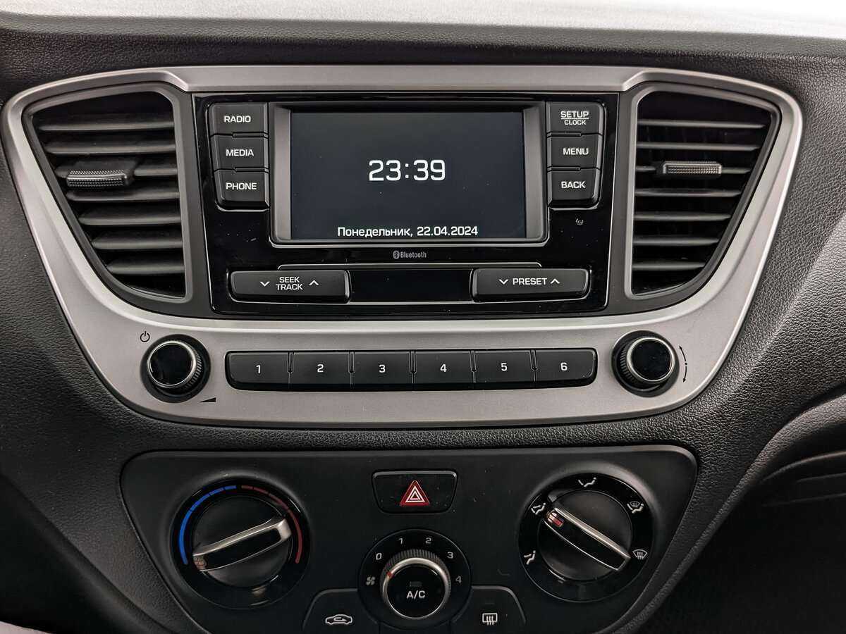 Купить Hyundai Solaris с пробегом. Фото: #16