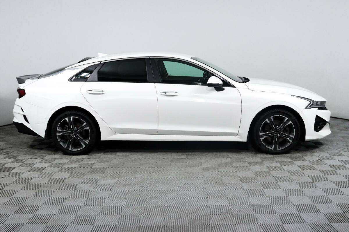 Купить Kia K5 с пробегом. Фото: #2