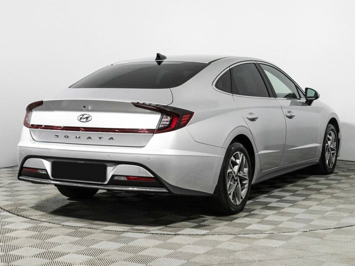 Купить Hyundai Sonata с пробегом. Фото: #4