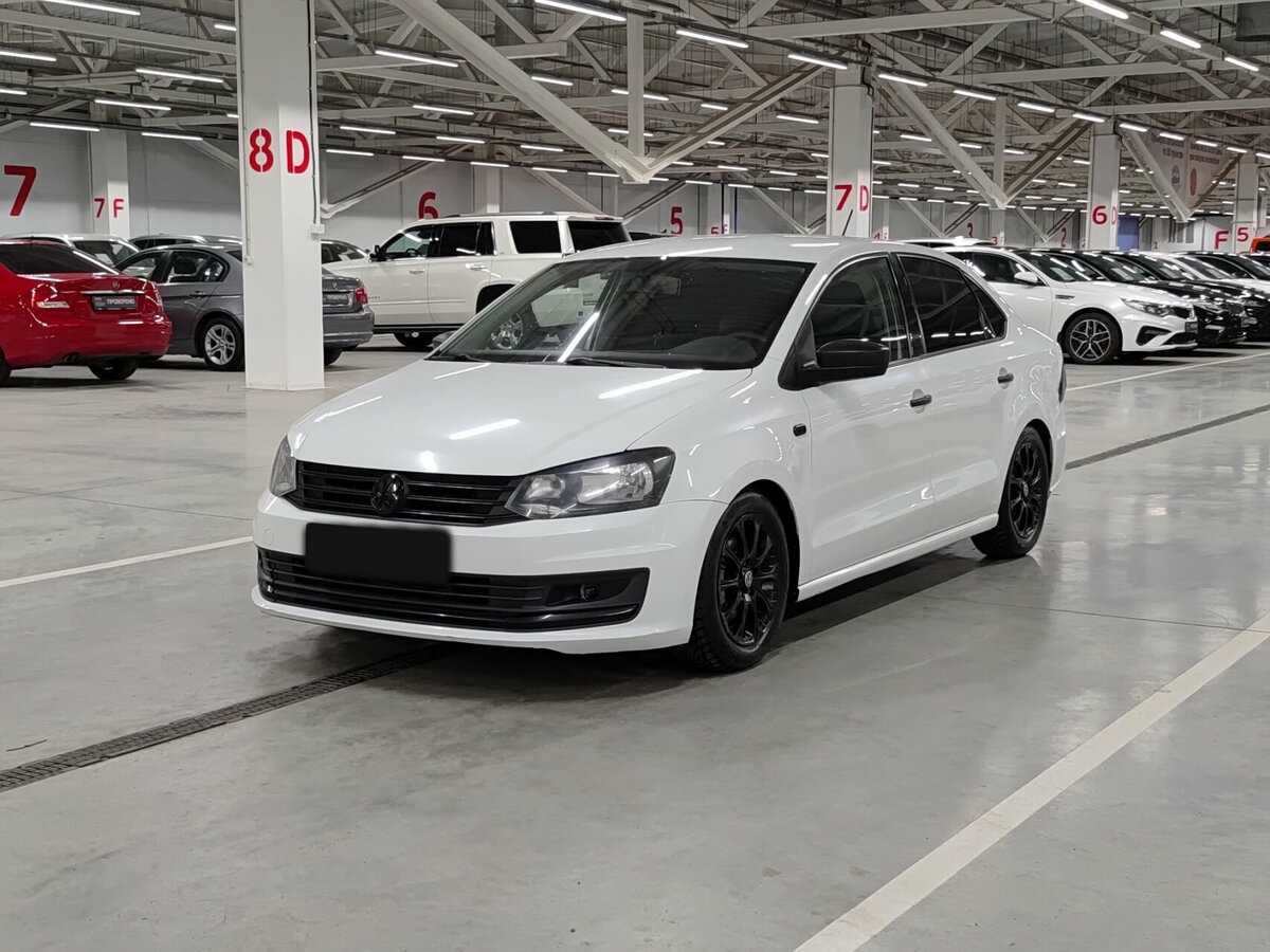 Купить Volkswagen Polo с пробегом. Посмотреть фото