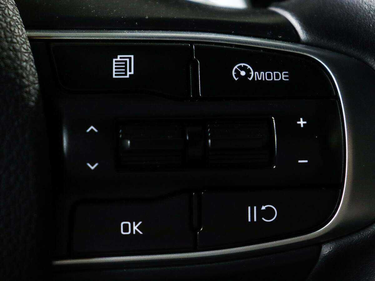 Купить Kia K5 с пробегом. Фото: #24