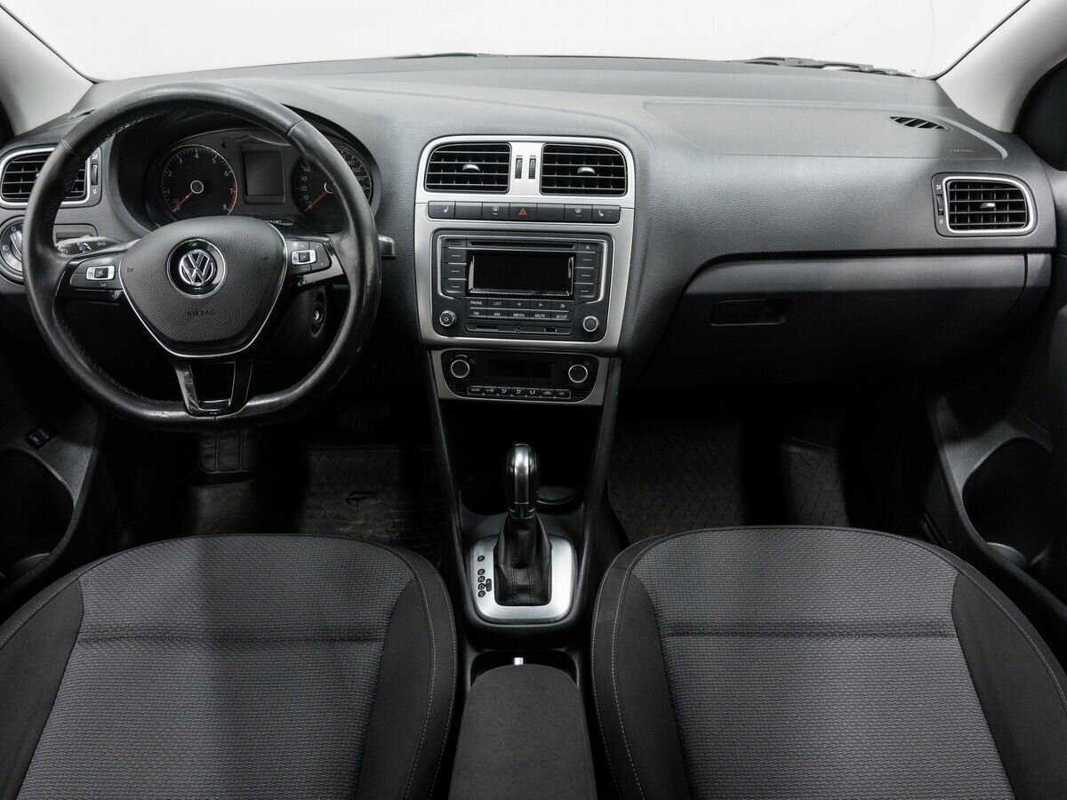 Купить Volkswagen Polo с пробегом. Фото: #7