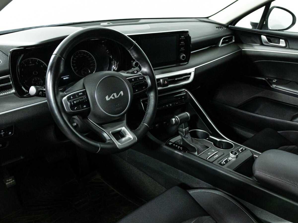 Купить Kia K5 с пробегом. Фото: #10