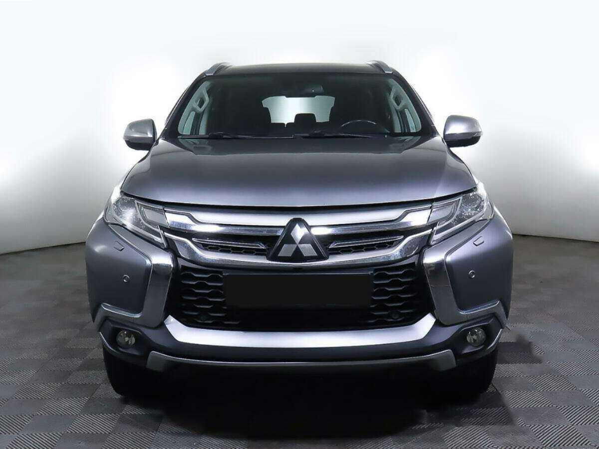 Купить Mitsubishi Pajero Sport с пробегом. Посмотреть фото