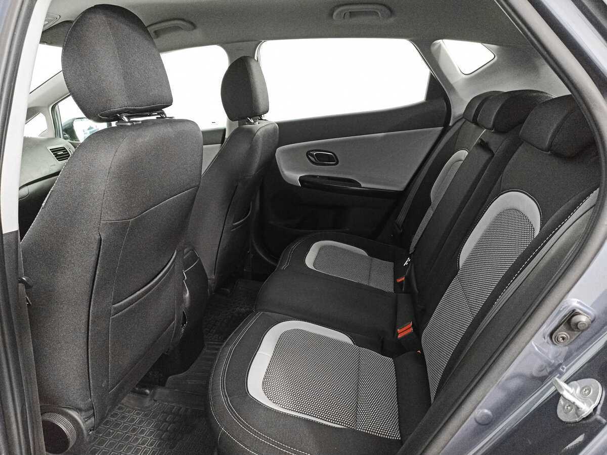 Купить Kia Ceed с пробегом. Фото: #9