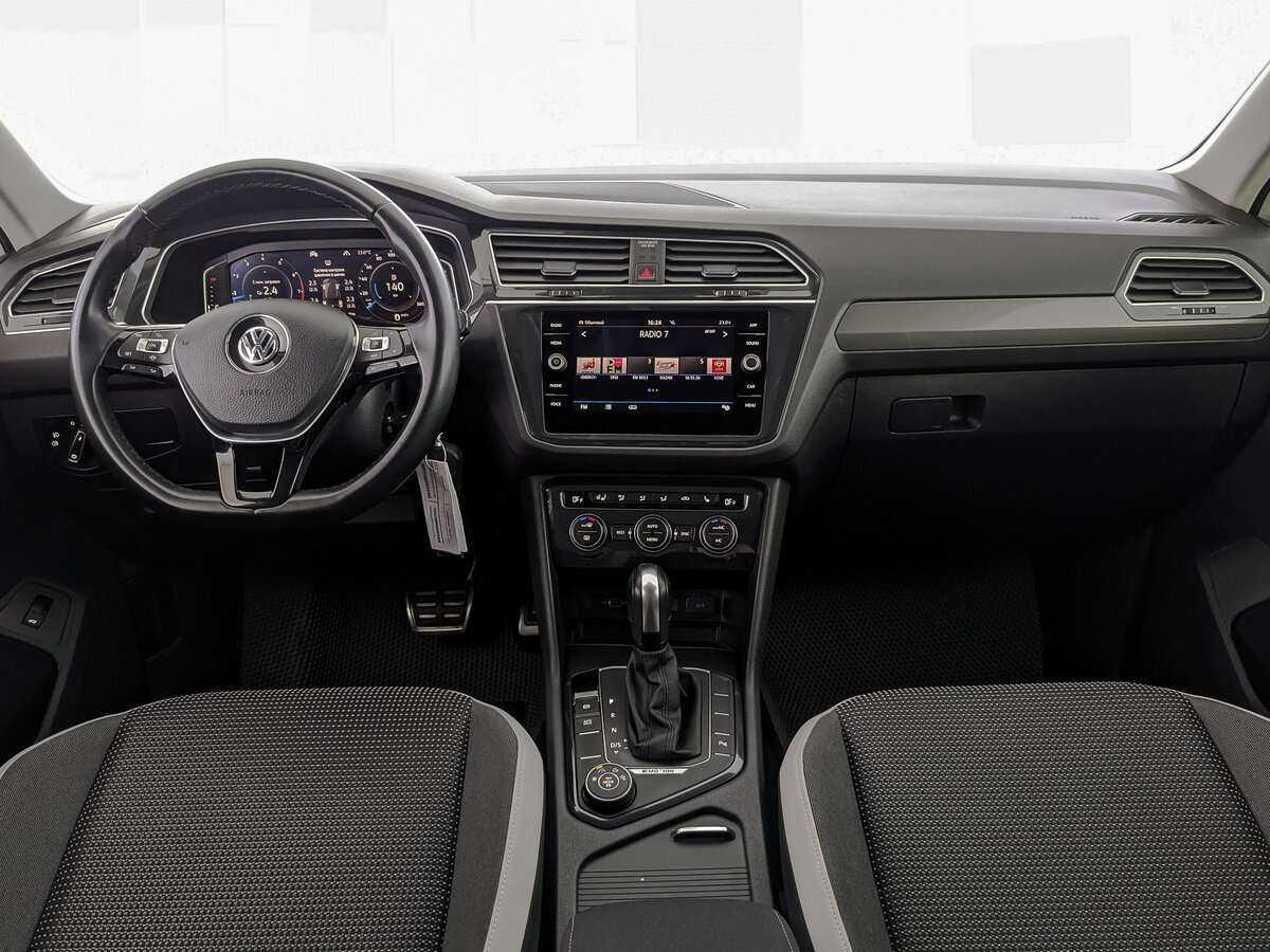 Купить Volkswagen Tiguan с пробегом. Фото: #13