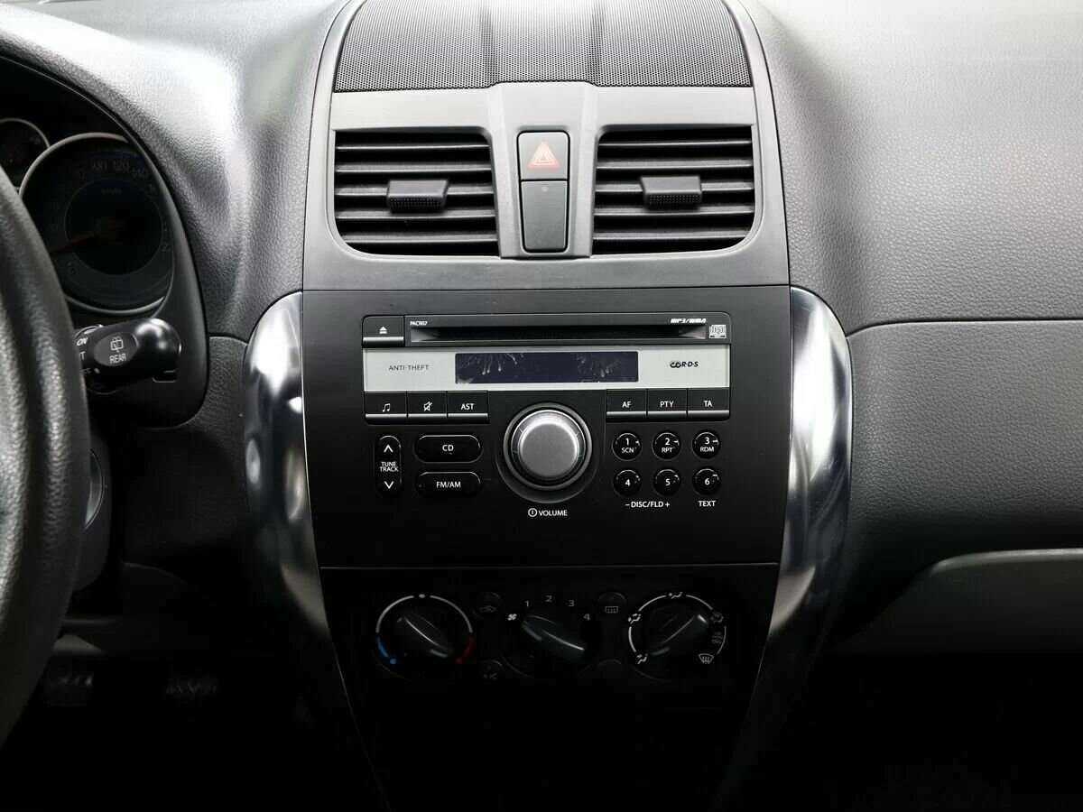 Купить Suzuki SX4 с пробегом. Фото: #19