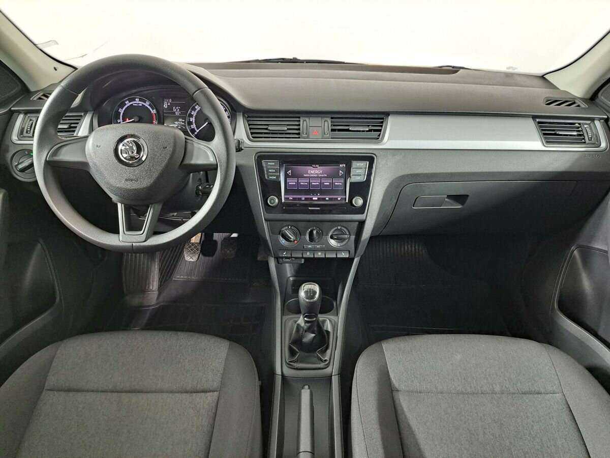 Купить Skoda Rapid с пробегом. Фото: #11