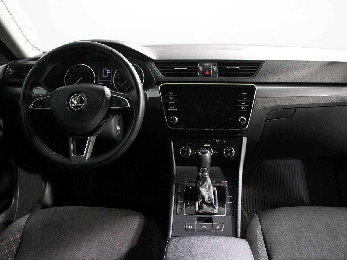 Купить Skoda Superb с пробегом. Фото: #8