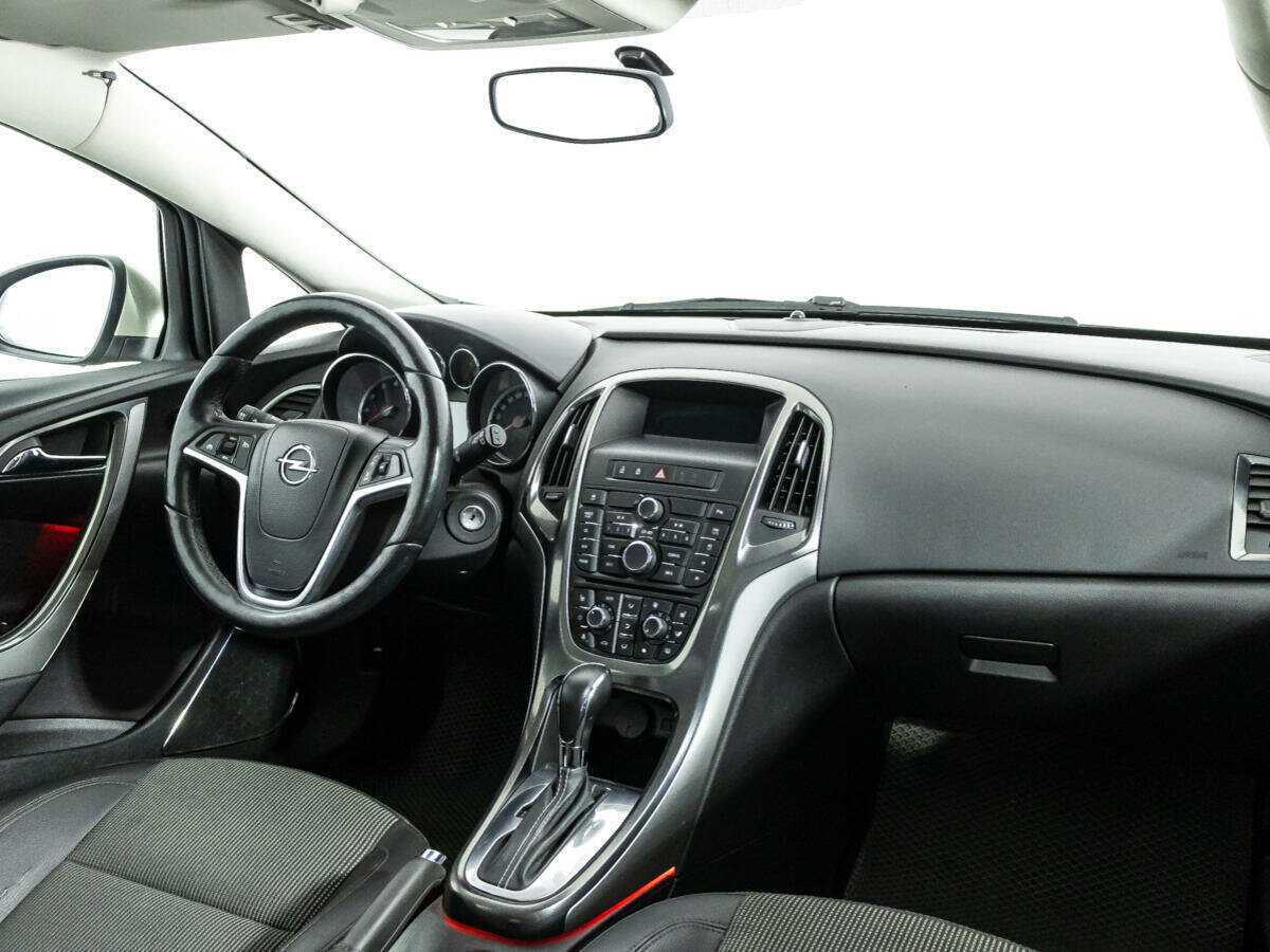 Купить Opel Astra с пробегом. Фото: #8
