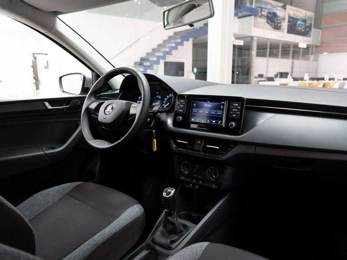 Купить Skoda Rapid с пробегом. Фото: #17