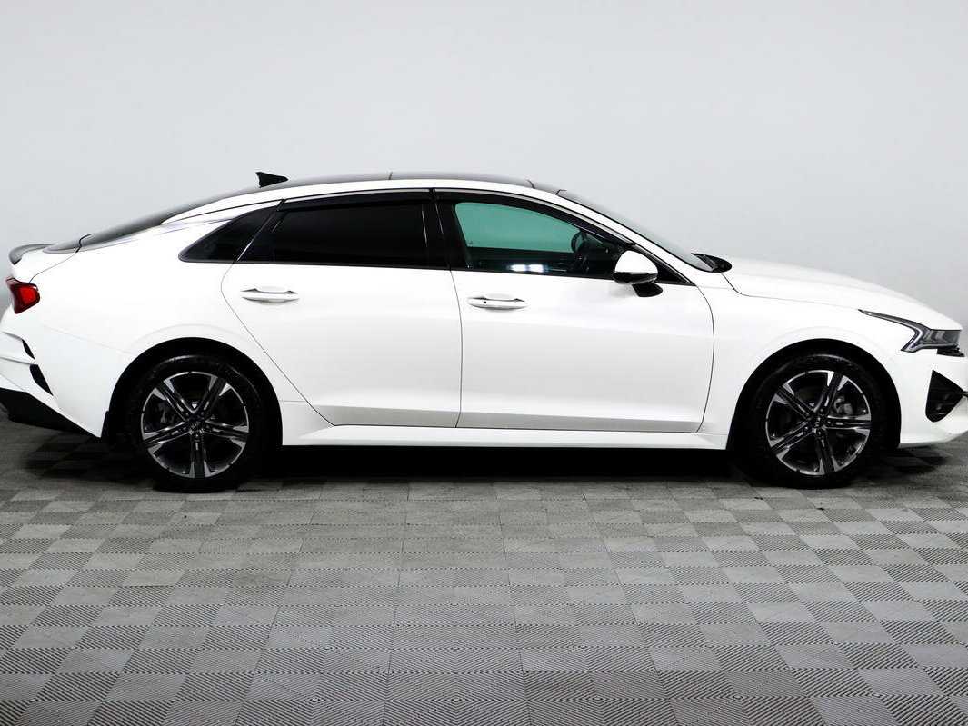 Купить Kia K5 с пробегом. Фото: #3