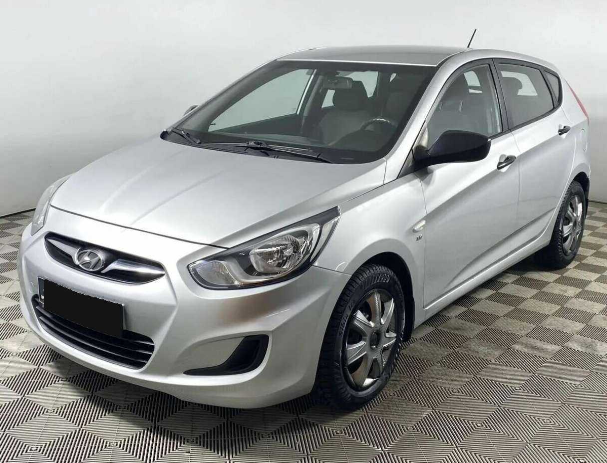 Купить Hyundai Solaris с пробегом. Посмотреть фото