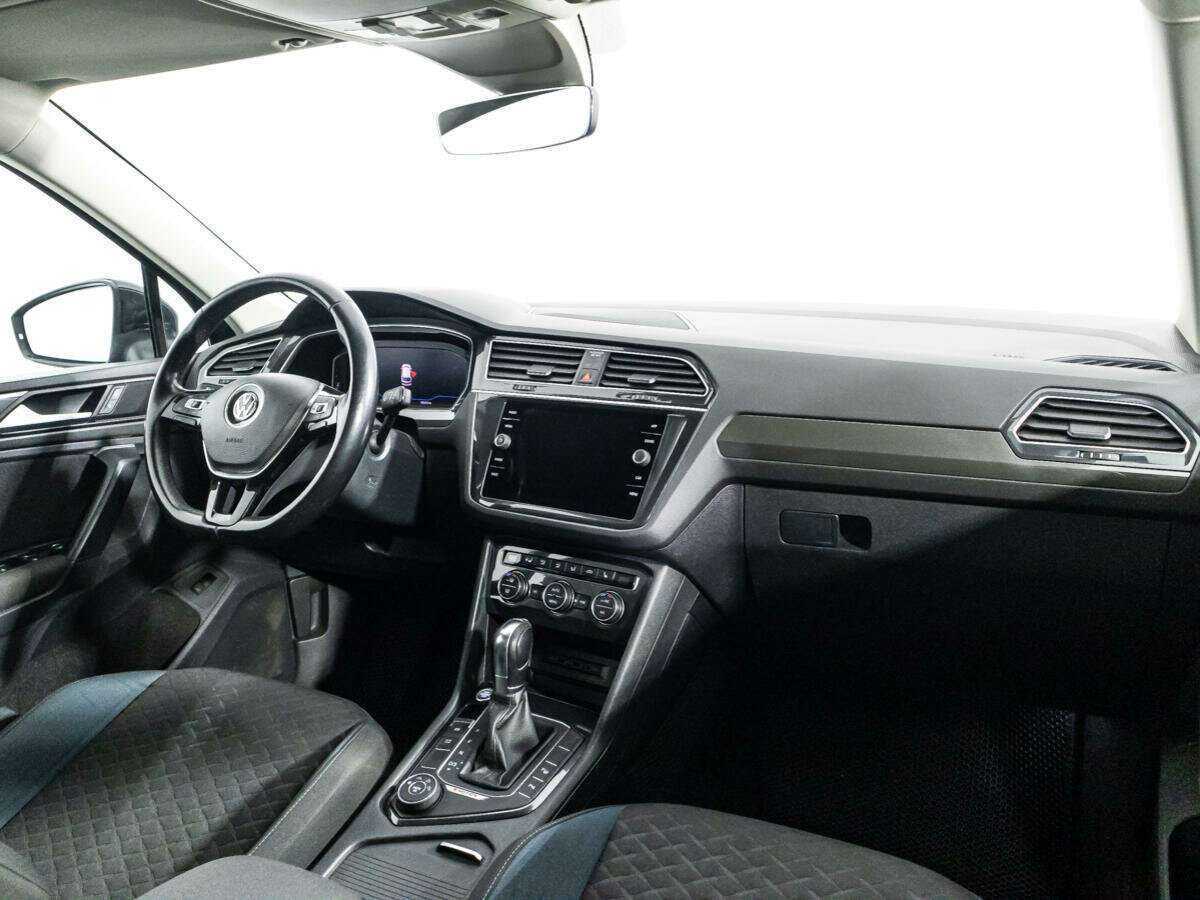 Купить Volkswagen Tiguan с пробегом. Фото: #8