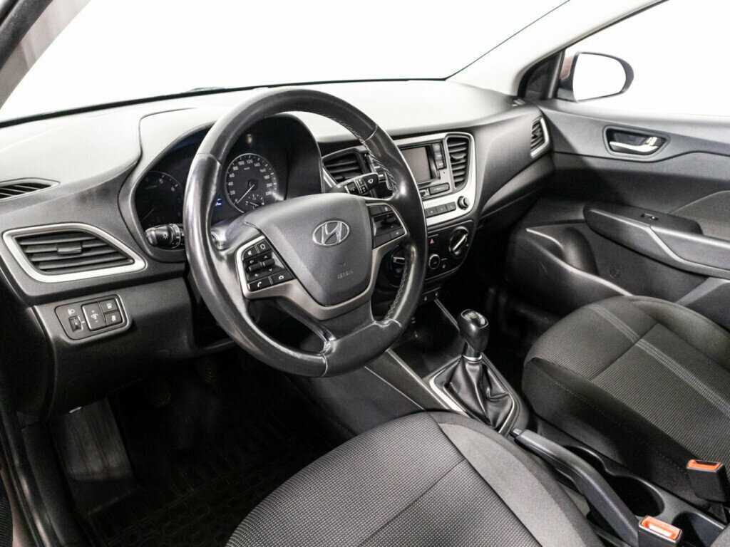 Купить Hyundai Solaris с пробегом. Фото: #10