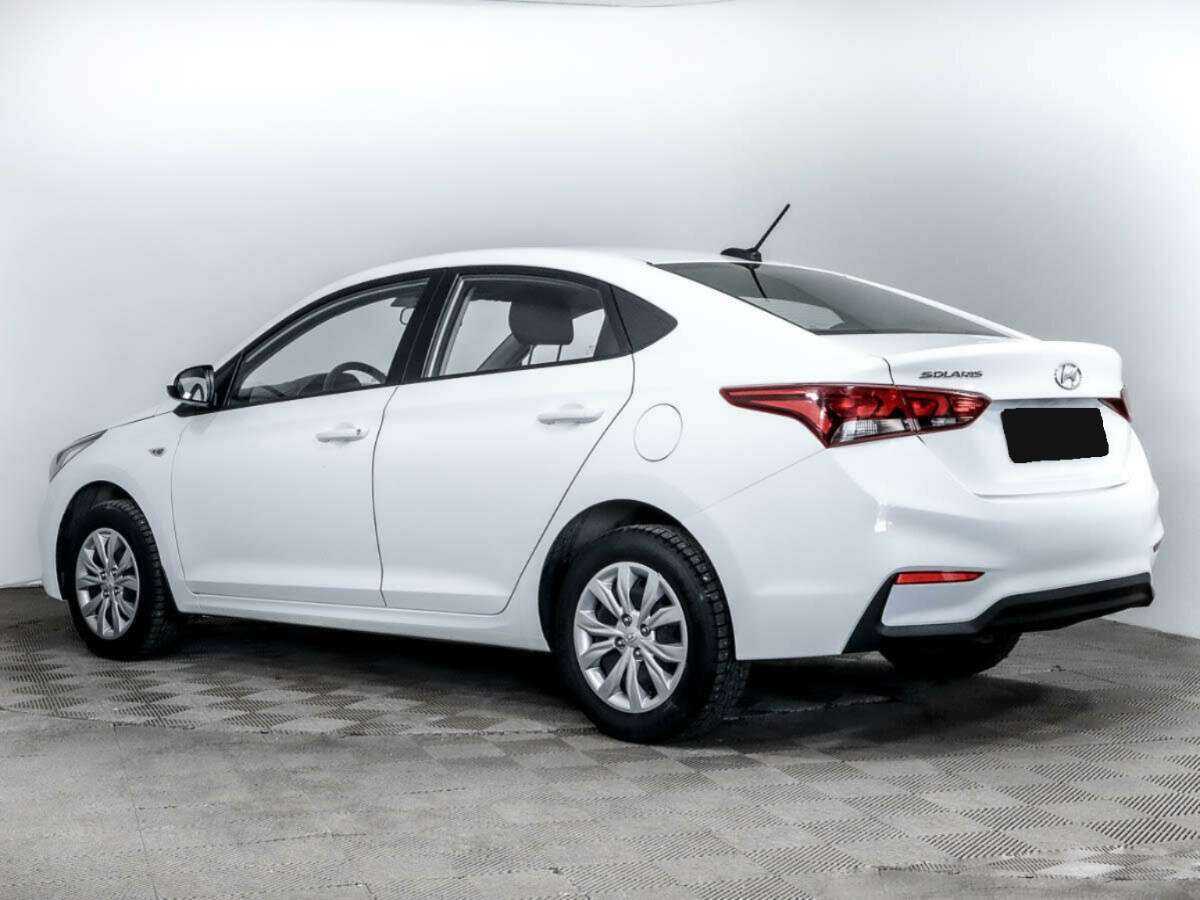 Купить Hyundai Solaris с пробегом. Фото: #4