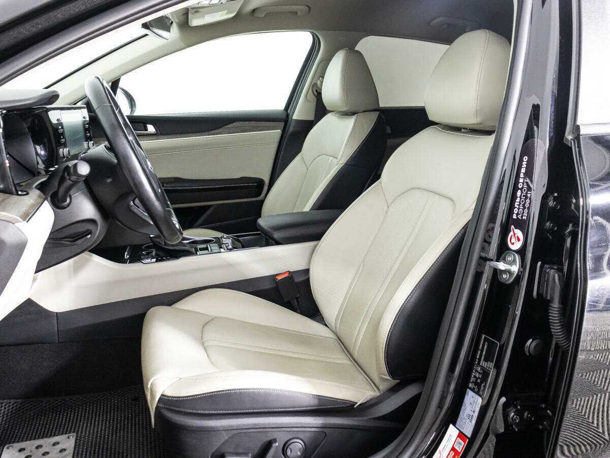 Купить Kia K5 с пробегом. Фото: #22