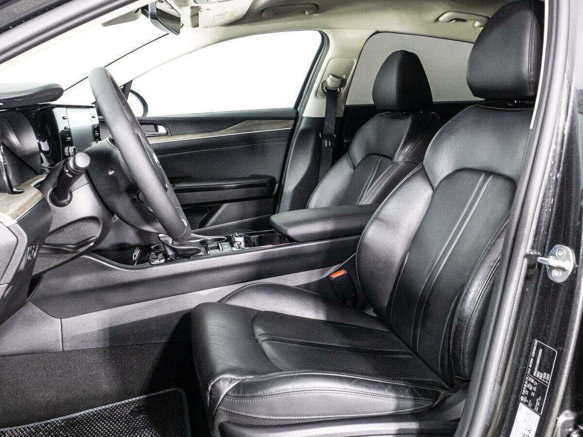 Купить Kia K5 с пробегом. Фото: #14