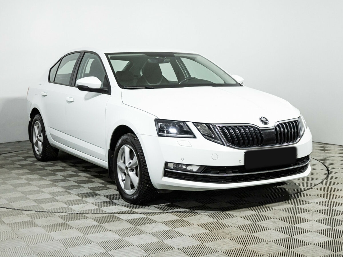 Купить Skoda Octavia с пробегом. Фото: #2