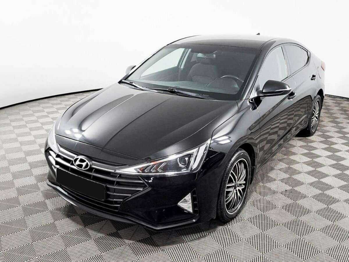 Купить Hyundai Elantra с пробегом. Посмотреть фото