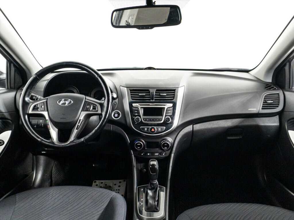 Купить Hyundai Solaris с пробегом. Фото: #12