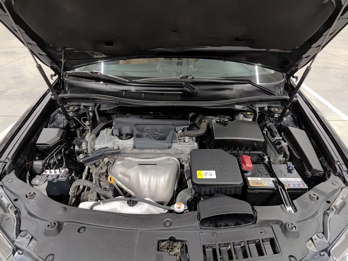 Купить Toyota Camry с пробегом. Фото: #8