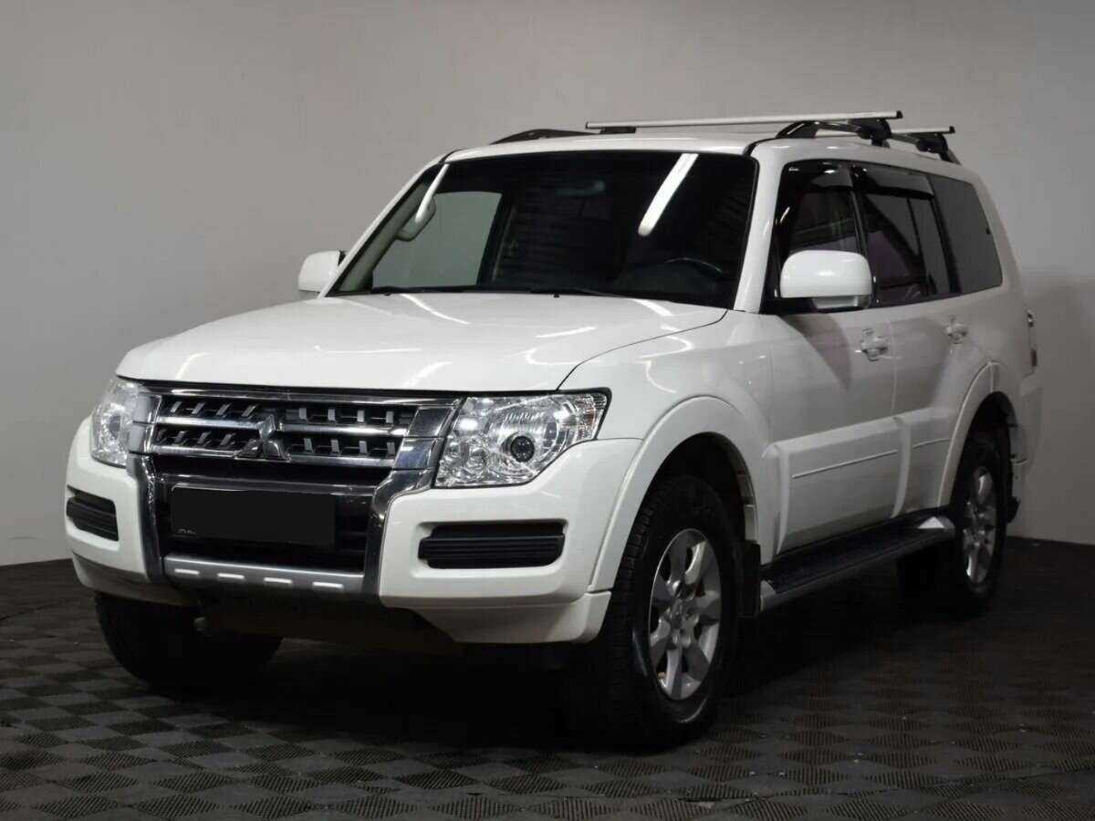 Купить Mitsubishi Pajero с пробегом. Фото: #0